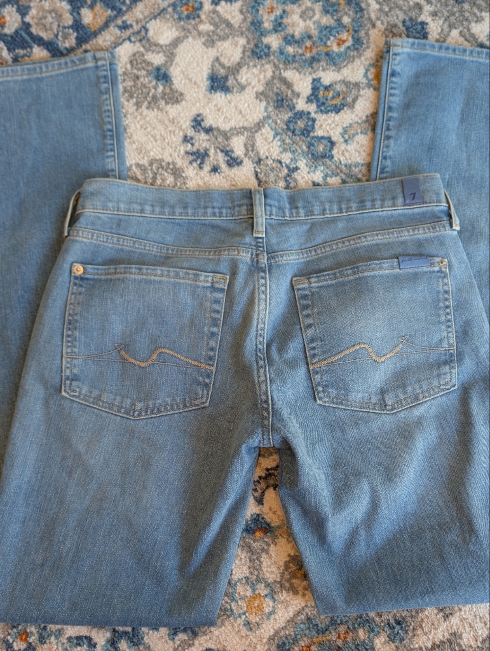 7 For All Mankind Light Blue Distressed Boot Cut Jeans Boho Casual - Picture 7 of 8